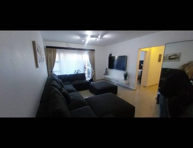 3 BEDROOM TOWNHOUSE FOR SALE IN WANNENBURGHOOGTE